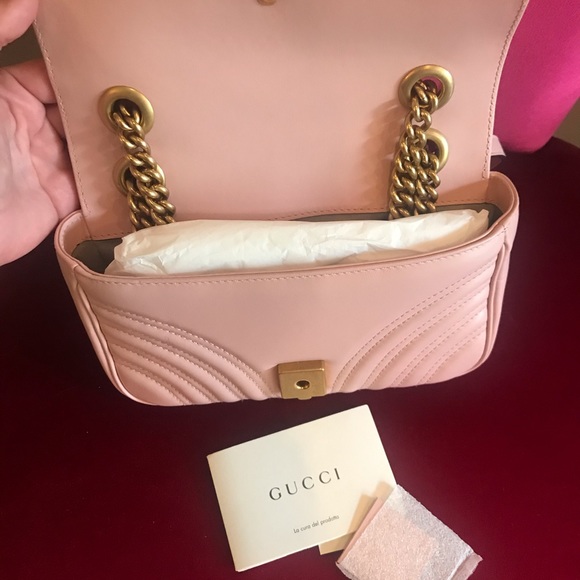 Gucci Mini Marmont Bag in Blush - Picture 6 of 10